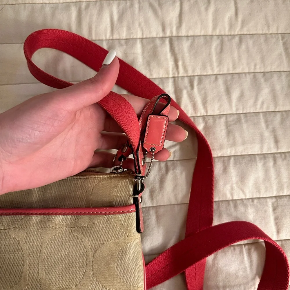 Coach Green and Pink Crossbody Bags Signature Collection - Picture 7 of 15